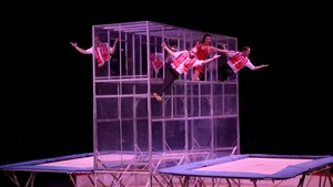 Festival International du Cirque 2016 - Numéro Catwall - trampoline